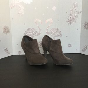 Ankle boots